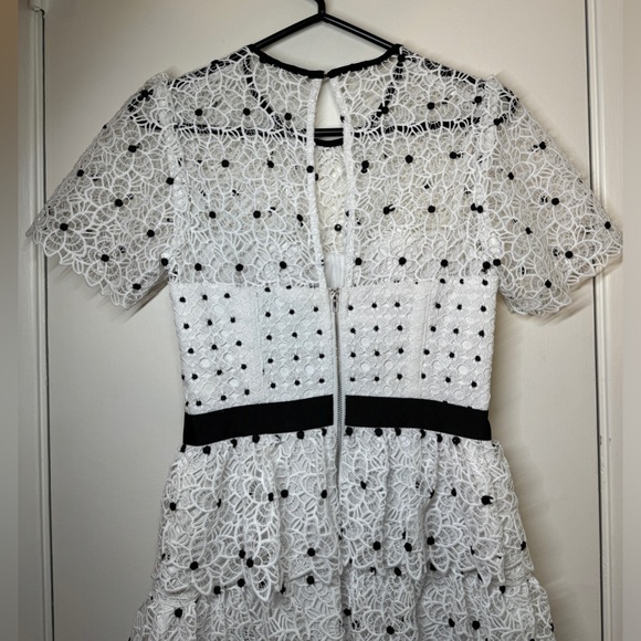 White Black Corset Hibiscus Floral Lace Guipure Tiered Mini Dress Size Small - Picture 10 of 15
